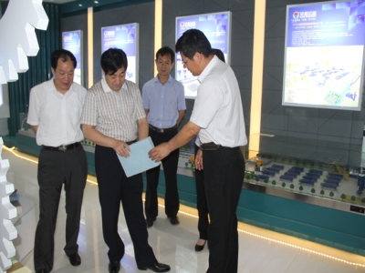 兖州区副区长刘晓林一行莅临天意机械指导工作！