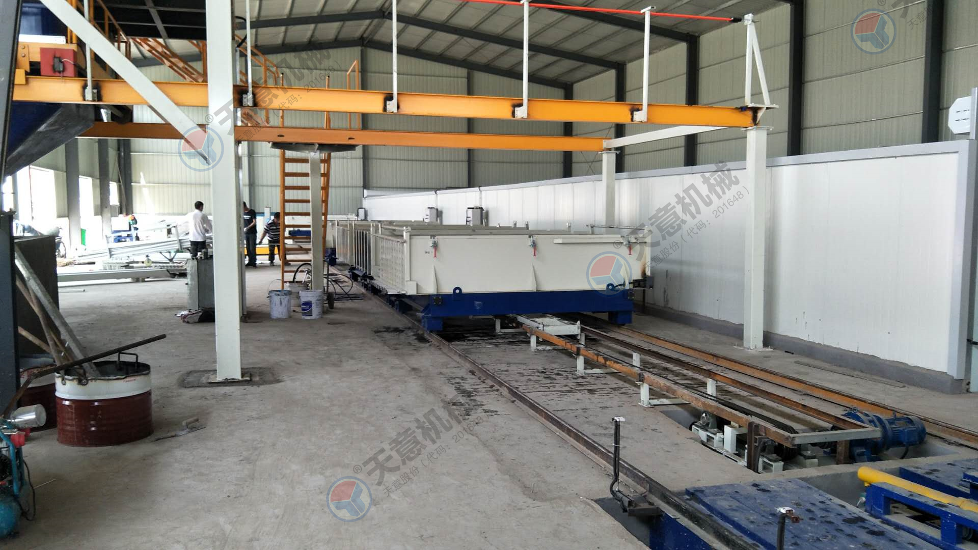 轻质隔墙板设备自动化程度高，产量大